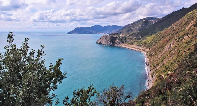 Hike & Wine in Cinque Terre