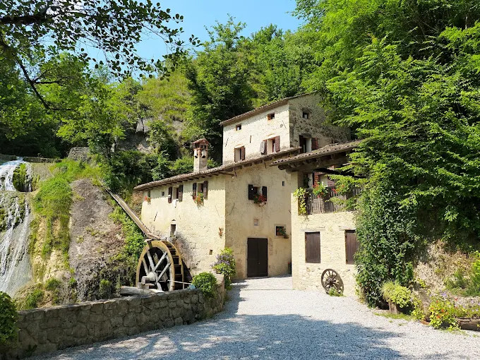 Visit to Molinetto della Croda Mill with small tasting