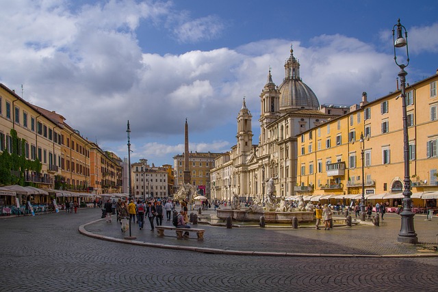 Guided tour of the main squares of Rome