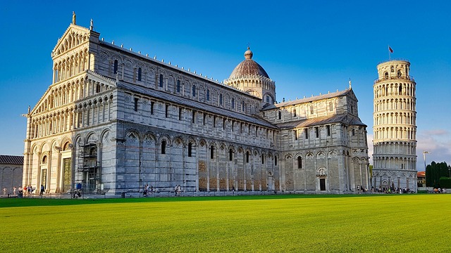 Guided tour of Pisa